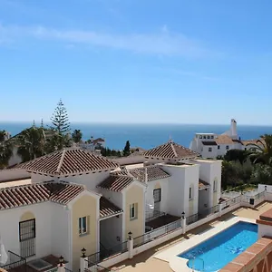 https://burriana-beach-pool-big-terrace-superb-seaviews.hotelsinnerja.org